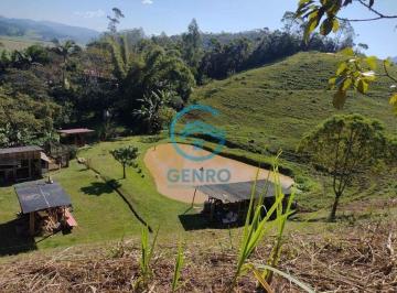 Rural · 5000m² · 4 Quartos · 2 Vagas · Chácara em Meio a Natureza com Lagoa, Piscina e Terreno de 5.000m² à venda em Canelinha/SC