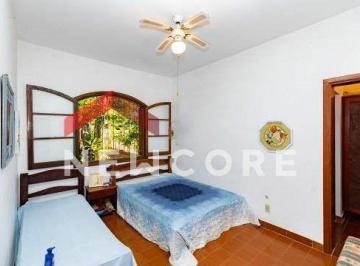 Casa Venda de 4 quartos · Casa em Avenida Pavão - Capricórnio I - Caraguatatuba/SP