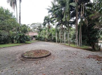 Casa · 942m² · 5 Quartos · 10 Vagas · Casa na Chácara Flora com 942m² de área construída.