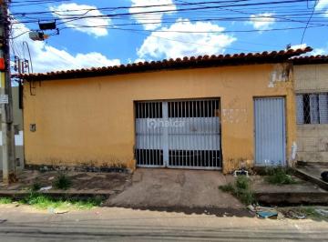 Casa · 231m² · 4 Quartos · 1 Vaga · Casa para venda no Macaúba, Teresina – Residência espaçosa em localização estratégica.