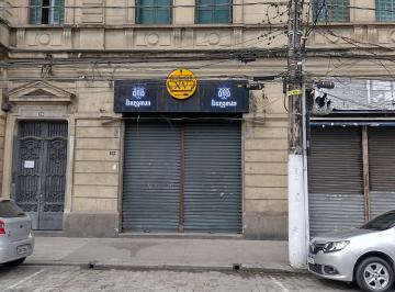 Fachada · LOJA COM ADAPTAÇÃO PARA RESTAURANTE NO CENTRO