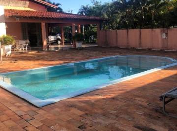 Casa · 317m² · 3 Quartos · 4 Vagas · Casa de alto padrão em Condomínio Fechado em Uberlândia