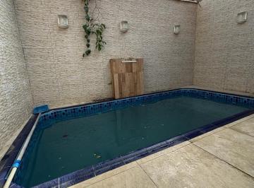 Casa de 3 quartos, Praia Grande · Casa com closet e piscina a 40m da praia | 03 Dormitórios, 02 Suítes
