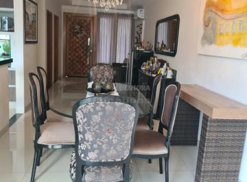Casa · 275m² · 3 Quartos · 2 Vagas · Maravilhosa Casa em Condomínio para Venda - Village Mirassol III