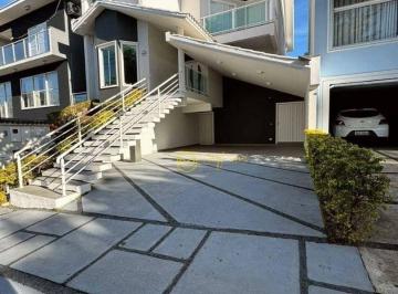 e549ba82969ab2e2ef057e5066eb159145a247f4 · Casa de Condomínio com 3 dormitórios, sendo 1 suíte  à venda, 240 m² por R$ 1.390.000 - Condomínio V