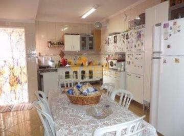 Casa · 255m² · 5 Quartos · 6 Vagas · Sobrado em Pestana  -  Osasco