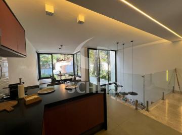 Casa · 262m² · 4 Quartos · 2 Vagas · Linda casa! totalmente reformada! Pé direito duplo! piscina, Ar condicionado
