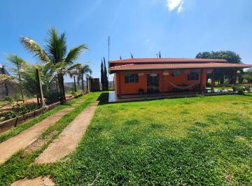 Rural · 20000m² · 3 Quartos · Sítio de 20.000 m² com benfeitorias e estufas produzindo