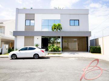 Casa · 250m² · 4 Quartos · 4 Vagas · Casa à venda no bairro Barra - Balneário Camboriú/SC