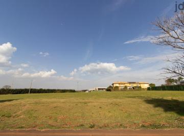 Terreno · 1050m² · Terreno em Condomínio FAZENDA ALVORADA, Km 104 da Rodovia Castelo Branco.