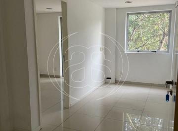 Comercial · 32m² · Oportunidade Imperdível! Espaço Comercial na Vila Mariana com Localização Privilegiada