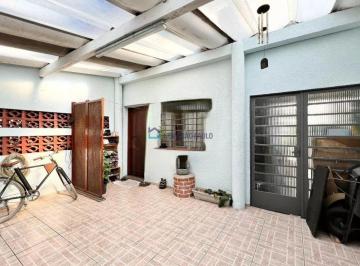 Casa · 185m² · 3 Quartos · 1 Vaga · Sobrado com 185 m² sendo 3 dormitórios 2 salas cozinha 2 banheiros lavanderia 1 vaga de garagem.