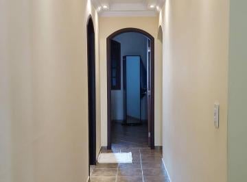 Casa · 240m² · 4 Quartos · 4 Vagas · Linda casa situada em bairro nobre em Taboão da Serra