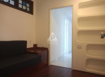 Comercial · 62m² · Sala Comercial em Copacabana: 62m² com 5 Ambientes, Auditório e Perto do Metrô