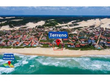 Terreno · 1311m² · 10 Vagas · Vende-se: Terreno à Beira-Mar na Praia de Búzios – 1.311m²