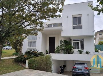 Casa · 498m² · 4 Quartos · 3 Vagas · MORADA DOS LAGOS - Casa a venda no Condomínio Moradas dos Lagos