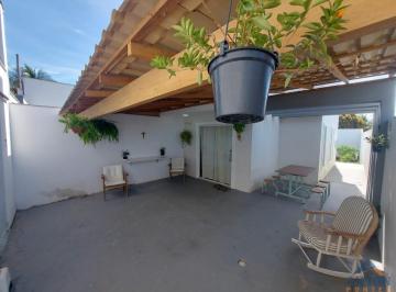 casa-duplex-com-2-quartos-a-venda-em-praia-de-santa-monica-235847072.jpeg · Casa Duplex com 2 Suítes à Venda no Bairro Praia de Santa Mônica