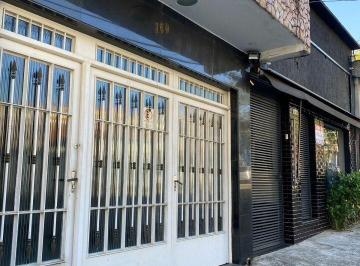 Casa · 400m² · 5 Quartos · 1 Vaga · Vende-se sobrado localizado em Água Rasa!!