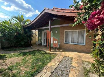 Casa · 162m² · 3 Quartos · 2 Vagas · Casa térrea 3 dorms (1 suíte) e piscina a venda, Vila Helena - Atibaia