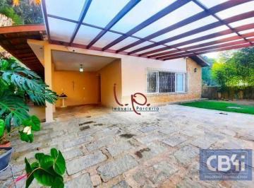 b7ddc5d23e4c220157fb32a29e5acd48f1ec2fdb · Ótima Casa Linear no Centro de Petrópolis, com 3 Quartos (2 suítes), Local Seguro, Aceita Financiame