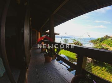 Casa · 195m² · 5 Quartos · 2 Vagas · Casa em   Centro - Praia da Vigia - Garopaba/SC