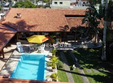 Casa · 500m² · 5 Quartos · 10 Vagas · Casa em Rua Amélia - Praia das Palmeiras - Caraguatatuba/SP