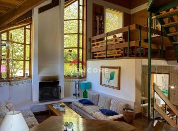 Casa · 133m² · 3 Quartos · 1 Vaga · Casa de condomínio em   Imbiri - Imbiri - Campos do Jordão/SP