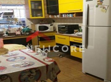 Casa · 216m² · 3 Quartos · 2 Vagas · Casa em  Rua Arouche - Jardim do Estádio - Santo André/SP