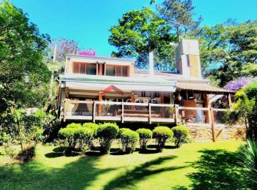 Casa · 250m² · 5 Quartos · 7 Vagas · Casa de condomínio em Estrada dos Pinheiros - Granja Viana - Carapicuíba/SP