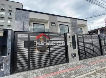 Casa · 170m² · 3 Quartos · 2 Vagas · Sobrado em Rua 414 - Morretes - Itapema/SC