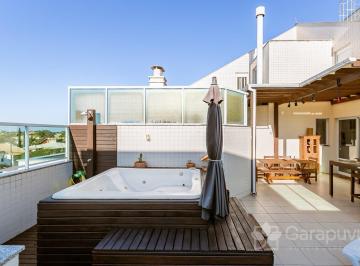 Apartamento · 142m² · 3 Quartos · 2 Vagas · Cobertura de 3 Dormitórios próxima à praia do Rio Tavares com Vista para o Morro e as Dunas