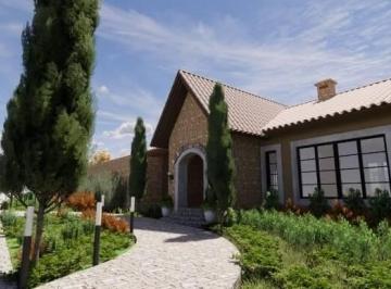 Casa · 320m² · 4 Quartos · 2 Vagas · Casa a venda - Condomínio Villa Toscana - Votorantim