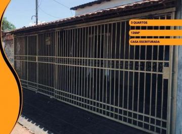 Casa de 3 quartos, Samambaia · Casa com 3 Quartos, Vaga para 2 Carros na QR 419, Samambaia Norte