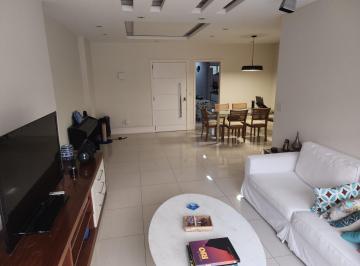 Apartamento de 3 quartos, Rio de Janeiro · Apto 3 quartos, vaga e dependência completa em Copacabana
