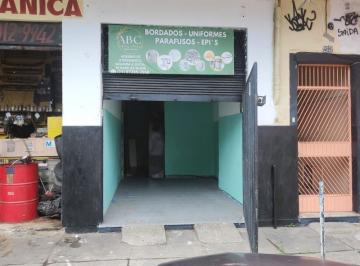 Foto 01 · Loja próximo à Estação e a Praça de Ricardo