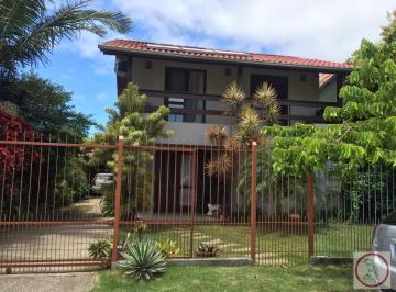 Casa · 200m² · 3 Quartos · 2 Vagas · Casa à venda no bairro São João do Rio Vermelho - Florianópolis/SC