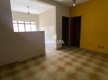 Casa · 300m² · Oportunidade Única: Combo de 3 Imóveis no Bairro Fonte Grande
