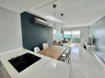 Foto 01 · Apartamento alto padrão, 2/4, nascente, vista mar, 90m², closet, 2 varandas, climatizado, área de se