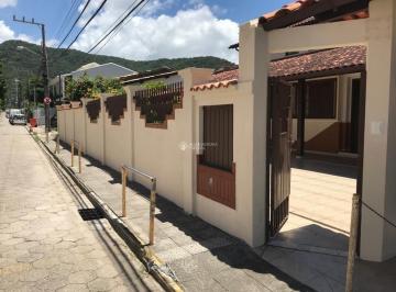 444096_iAP77w263VA61q989882_4440966511c4e368b36.jpg · Bela Casa em amplo terreno com viabilidade comercial no Centrinho da Lagoa da Conceição