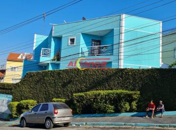 Casa · 241m² · 3 Quartos · 3 Vagas · SOBRADO ESPAÇOSO NO JARDIM LUCIARA - PERFEITO PARA FAMÍLIAS!