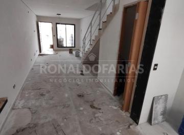 Casa · 110m² · 3 Quartos · 2 Vagas · Sobrado a venda com 03 dormitórios sendo 01 suíte na região do Campo Grande