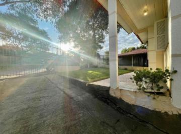 g12_2422_32226_1642_220623.jpg · CASA SOB PILOTIS A VENDA, 2 DORMITÓRIOS, PROXIMO A ESCOLA DE ESDUCAÇÃO INFATIL NOSSA SENHORA DAS GRA