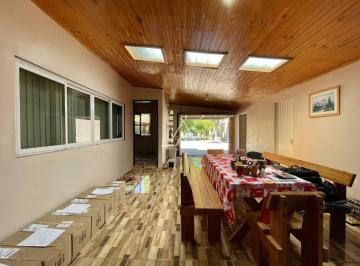 Casa · 225m² · 2 Vagas · CASA 03 DORM