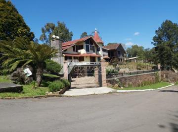 Casa · 400m² · 2 Vagas · ALTO PADRÃO