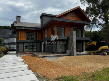 g1_29154_184842_1630_130225.jpeg · CASA EM CONDOMÍNIO DE LUXO EM GRAMADO