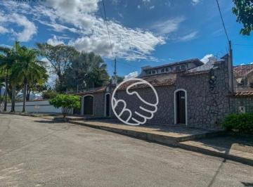 c79f2f5528024ca044192249d31e22b82432d446 · Casa à venda com 5 quartos | Centro de Guarapari/ES