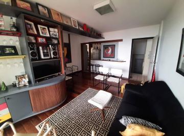 Apartamento · 85m² · 2 Quartos · 1 Vaga · VENDO COSTA AZUL 2/4 COM DEPENDÊNCIA CONVERTIDA VISTA MAR