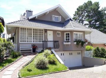 Casa · 263m² · 2 Vagas · PLANALTO - GRAMADO