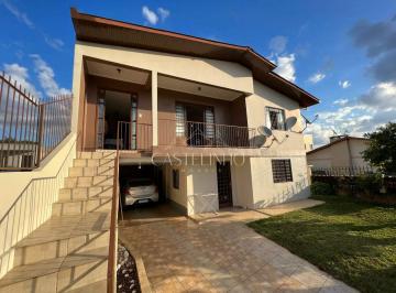 Casa · 231m² · 2 Vagas · CASA COM 02 MORADIAS NO BAIRRO COPAS VERDES