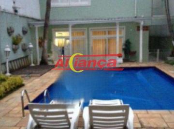 Casa · 380m² · 5 Quartos · 4 Vagas · Sobrado em Bairro Nobre de Guarulhos!